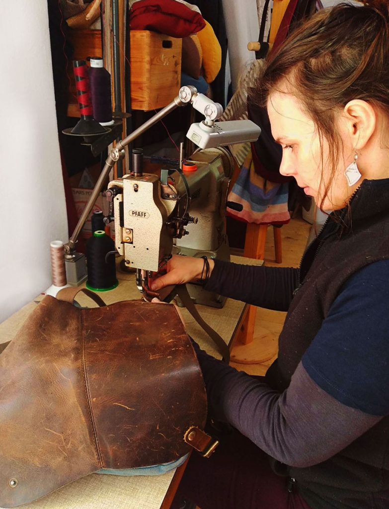 Handwerk Leder Taschen Reparaturen Maßanfertigungen